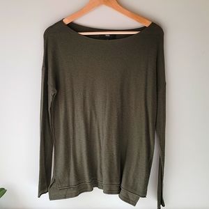 Green sweater, massimo, cozy,